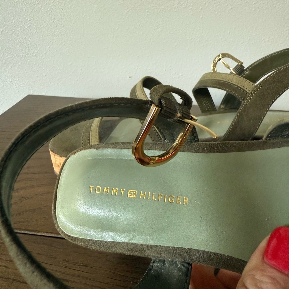 Tommy Hilfiger Olive Green Platform Sandals - Picture 5 of 8